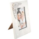 Drewniana kwadratowa ramka na zdjęcia z wypukłym dekorem 15x19 cm - obrazek 2