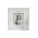 Drewniana kwadratowa ramka na zdjęcia z wypukłym dekorem 13,2x13,2 cm