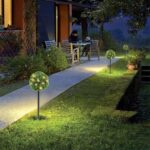 Solarna Dekoracja Ogrodowa - Kule z Bukszpanu na Słupkach, 3 szt. - obrazek 3