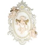 Romantyczna Płaskorzeźba Anioła do Zawieszenia z Polirezynu w Kolorze Kremowym