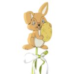 ZIELONY ZAJĄC WIELKANOCNY NA PIKU Z DREWNA, WYSOKOŚĆ 26 CM - obrazek 2
