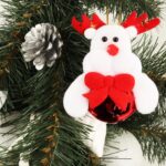 Pluszowy Renifer z Dzwoneczkiem - Zawieszka Biały 10cm - obrazek 3