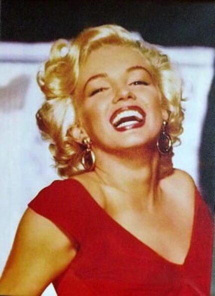 Obraz Merlin Monroe w czerwonej sukni płótno 35cm x 25cm