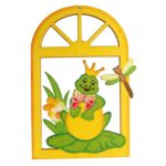 ŻABA W DREWNIANYM OKIENKU ZAWIESZKA WIELKANOCNA 15CM - obrazek 2