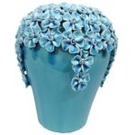 Niebieski Wazon z Miniaturowymi Kwiatami i Celowym Spękaniami, 23 cm