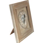 Drewniana stojąca ramka na zdjęcie kolorze brązowym 19.5x19.5 cm - obrazek 3