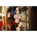 Podświetlany Wodospad Bawełnianych Kulek z 8 LED Białe Światło - Zasilanie Bateryjne - obrazek 2