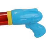 Czerwony karabin strzykawka na wodę - obrazek 2