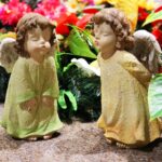 Zielony Anioł Strażnik - Figurka Dekoracyjna z Polirezyny o Wysokości 21 cm - obrazek 3