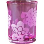 Świecznik szklany w kolorze różowym o wymiarach 7,5x10 cm