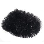 Czarny metalizowany łańcuch choinkowy o szerokości 7 cm i długości 2 m.