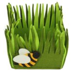 Zielona Filcowa Osłonka Wielkanocna z Pszczółką na Słodkie Prezenty lub Kwiaty - obrazek 3