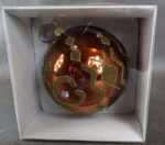 Bombka Szklana 9cm - Rudy Kolor z Brązowo-Złotą Dekoracją i Szkiełkami - obrazek 2