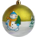 Elegancka Bombka Plastikowa z Motywem Zimowym 8cm - Kolor Zielony - obrazek 3