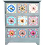 Drewniana szara komoda Vintage z trzema szufladami