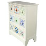 Drewniana biała komoda Vintage z trzema szufladami - obrazek 3