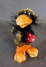 Czarny Kruk w Kapeluszu - Ceramiczna Figurka 13x9cm - obrazek 3