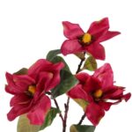 Bordowa Gałązka z Trzema Sztucznymi Magnoliami o Realistycznym Wyglądzie