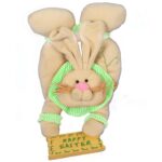 Zielony Pluszowy Zajączek Wielkanocny z Drewnianą Tabliczką do Zawieszenia na Drzwi 36 cm