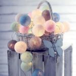 10 Bawełnianych Kul Świetlnych LED 6 cm, Różowo-Białe, z Bateriami, Ciepłe Białe Światło - obrazek 2