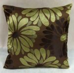 Poduszka dekoracyjna brązowa z zielonym wzorem kwiatowym 40x40 cm (bez wkładu) - obrazek 3