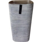 Wazon ceramiczny kwadratowy w prążki grafitowo-brązowy 11x11x20 cm