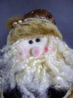 Mikołaj w Welurowym Płaszczu - Dekoracja Świąteczna 56x35cm - obrazek 3