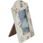 Ramka na zdjęcie stojąca kremowa z motywem kwiatowym 8,5 cm x 11,7 cm - obrazek 2