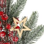 GAŁĄZKA ŚWIERKOWA z JARZĘBINĄ I GWIAZDKAMI OŚNIEŻONA 64 CM czerwona - obrazek 2