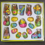 Komplet 18 Dekoracyjnych Ozdób do Powieszenia 13x14cm w Kartoniku