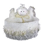 Owalny Koszyk Sizalowy z Białym Aniołem Pokrytym Opalizującym Brokatem