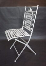 Składane Krzesło z Metaloplastyki w Stylu Prowansalskim Koloru Kremowego 90x38cm - obrazek 2