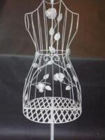 Wieszak-sukienka z motywem róż z dodatkową półką na szaliki - obrazek 3