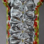 Zestaw 6 Srebrnych Kokard Choinkowych z Złotym Sznurkiem - obrazek 2