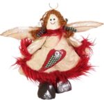 Anioł świąteczny z naturalnego materiału w kolorze czerwonym 22 cm