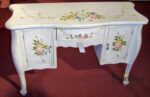 Rustykalna Toaletka/Biurko z Ręcznie Malowanymi Motywami Kwiatowymi - obrazek 2