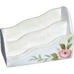 Biały, Drewniany Organizer Kuchenny Styl Retro z Ręcznie Malowanymi Motywami Kwiatowymi