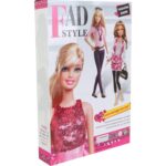 Lalka w fioletowej sukience w zestawie z 8 parami butów - obrazek 2