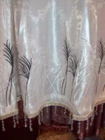 Elegancka Dwuwarstwowa Zasłona z Haftem i Koralikami w Kolorze Biały - obrazek 2