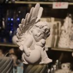 Aniołek z sercem 18 cm - obrazek 3